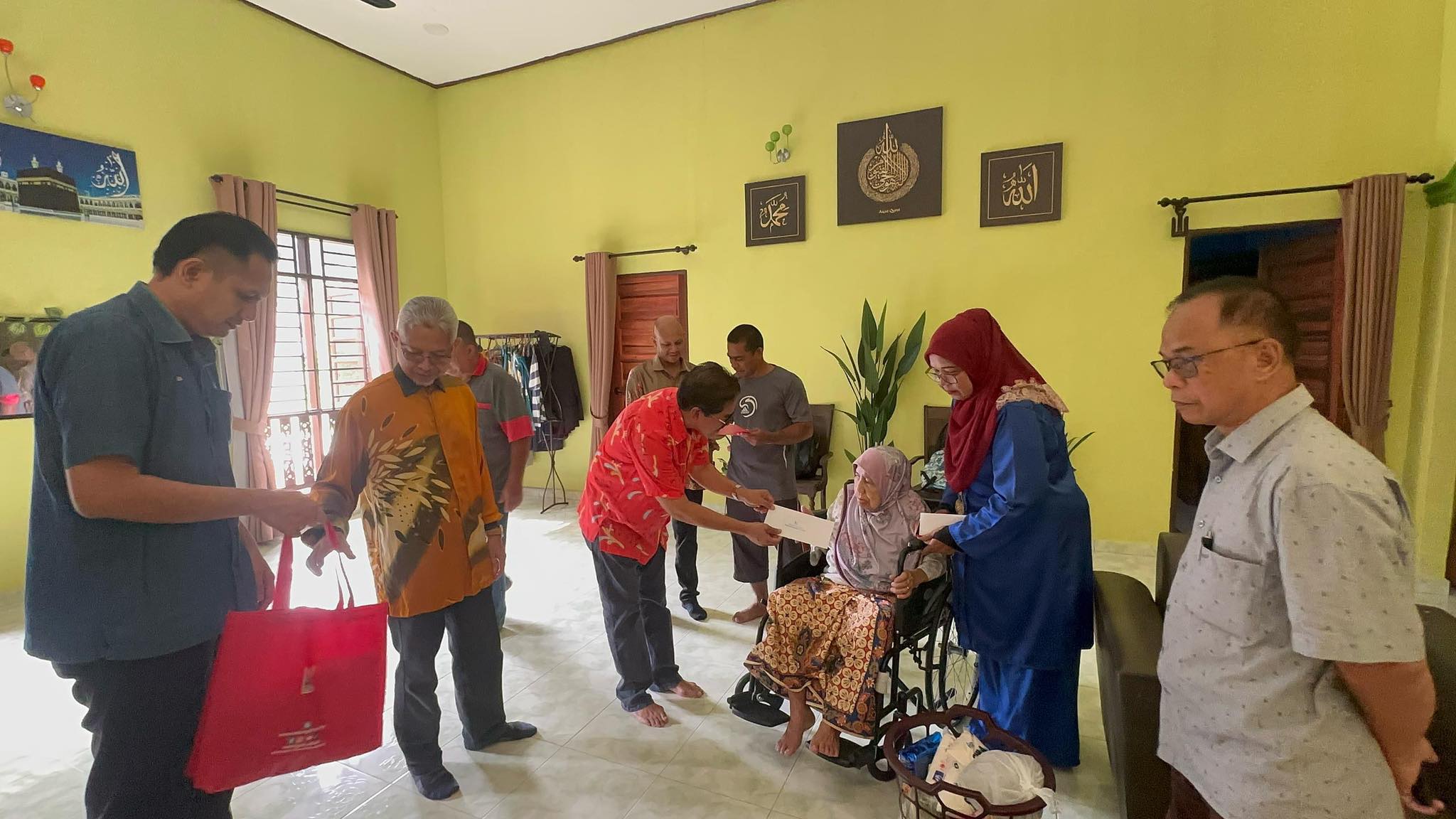 PROGRAM ZIARAH KASIH MADANI PENGURUSAN KETENGAH BERSAMA PEMIMPIN MASYARAKAT