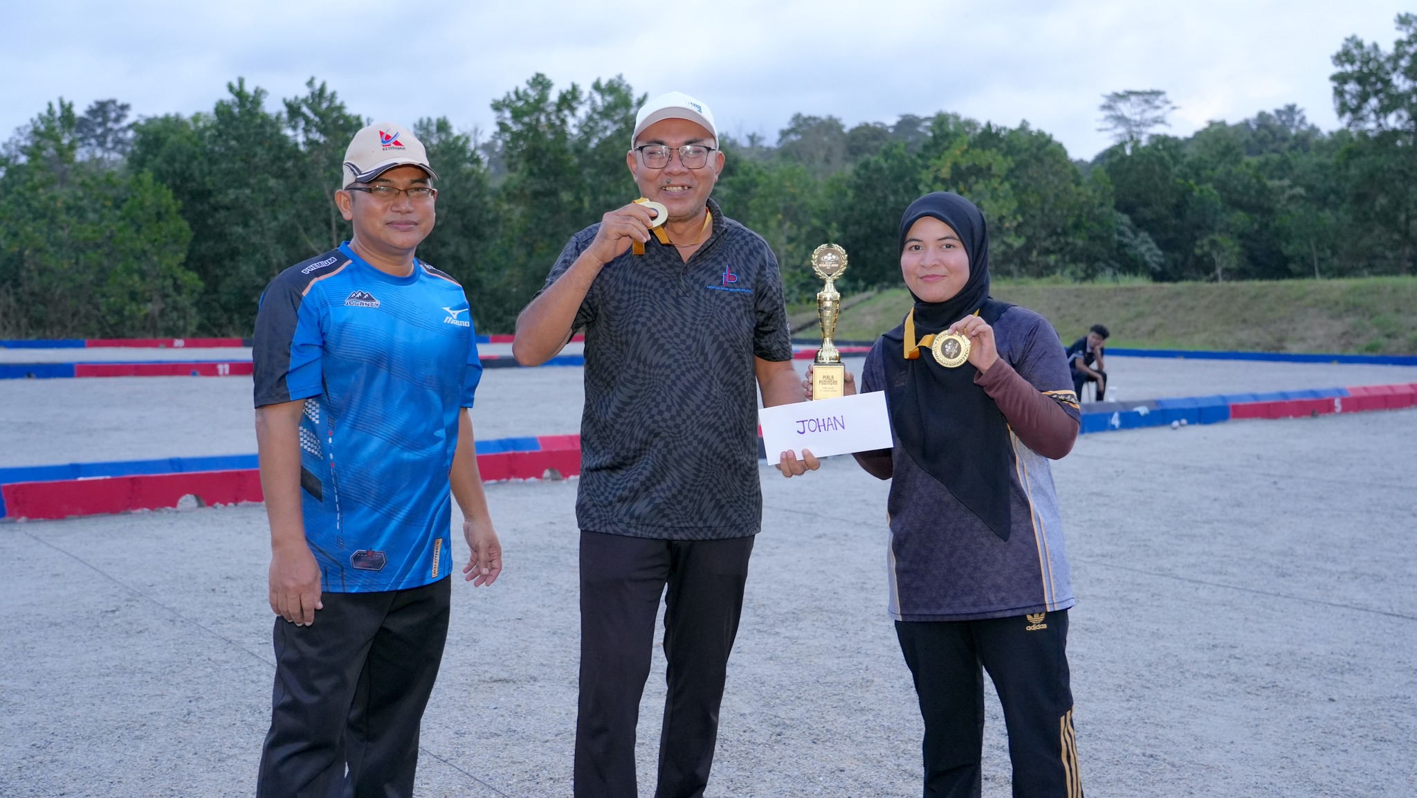 Kejohanan Petanque Anjuran Komuniti AMBS dan Kelab Keluarga KETENGAH Perkukuh Perpaduan Komuniti