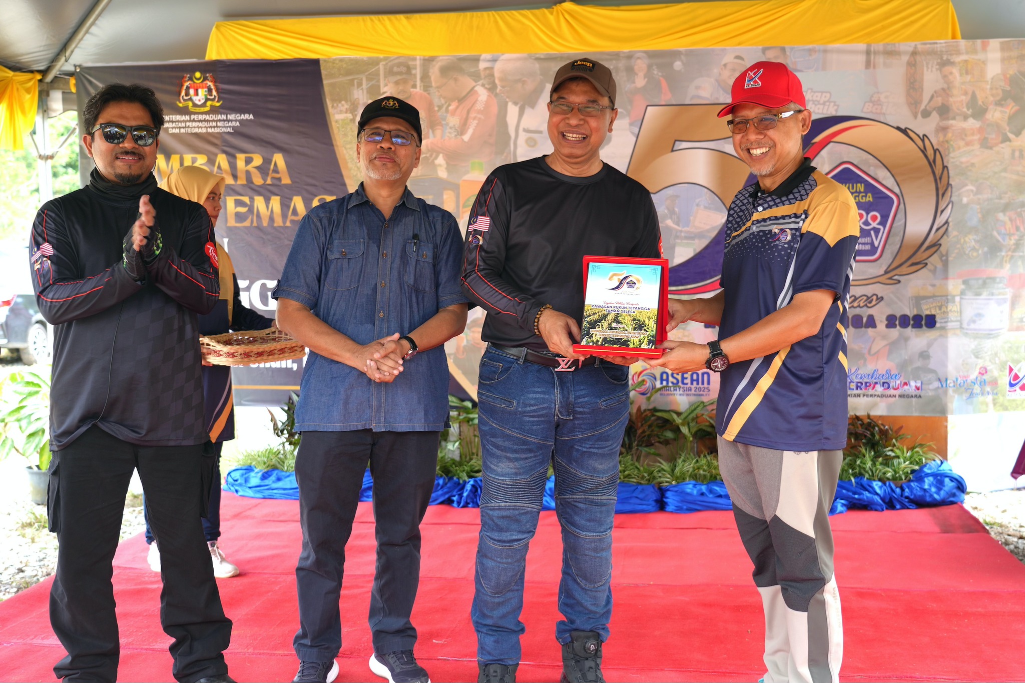 Perasmian Projek Tanaman Sorghum KRT Progresif Taman Selesa