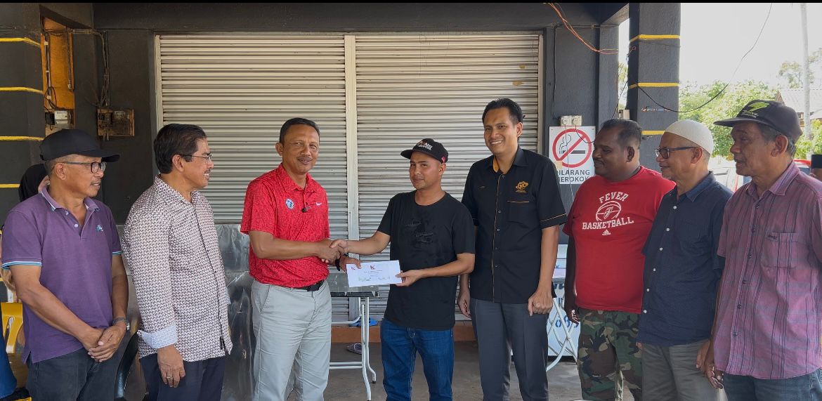 SUMBANGAN BENCANA RIBUT PENDUDUK KAMPUNG TOK DOR, AJIL HULU TERENGGANU