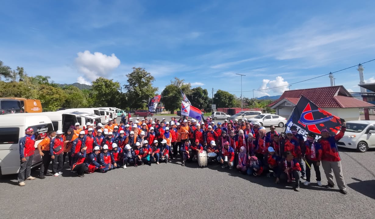 Kontinjen KETENGAH Semarakkan Semangat Kesukanan Hadapi Sukan MAKSPEN XV 2025