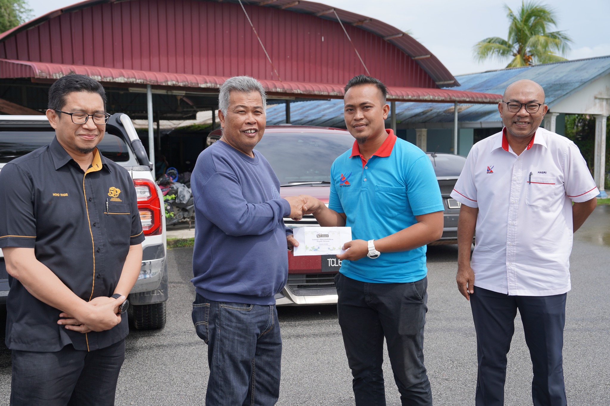Yayasan KETENGAH menyalurkan bantuan kepada mangsa kebakaran