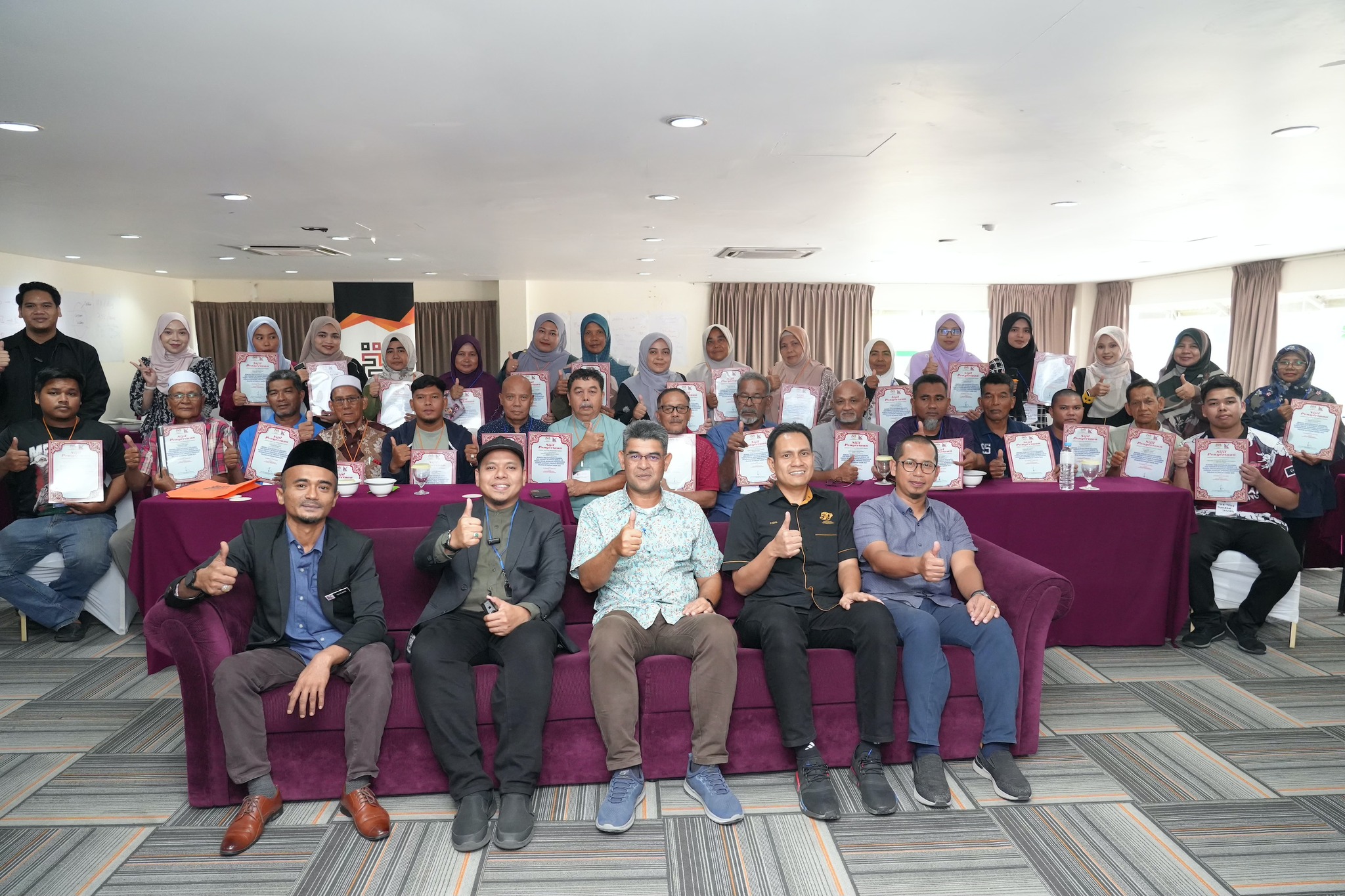 BENGKEL KESEJAHTERAAN KELUARGA DAN KOMUNITI KETENGAH (BERKAT 2.0) PESERTA PROJEK BERSEPADU PEMBANGUNAN EKONOMI KAMPUNG (PROSPEK) KEMAMAN WILAYAH KETENGAH TAHUN 2025