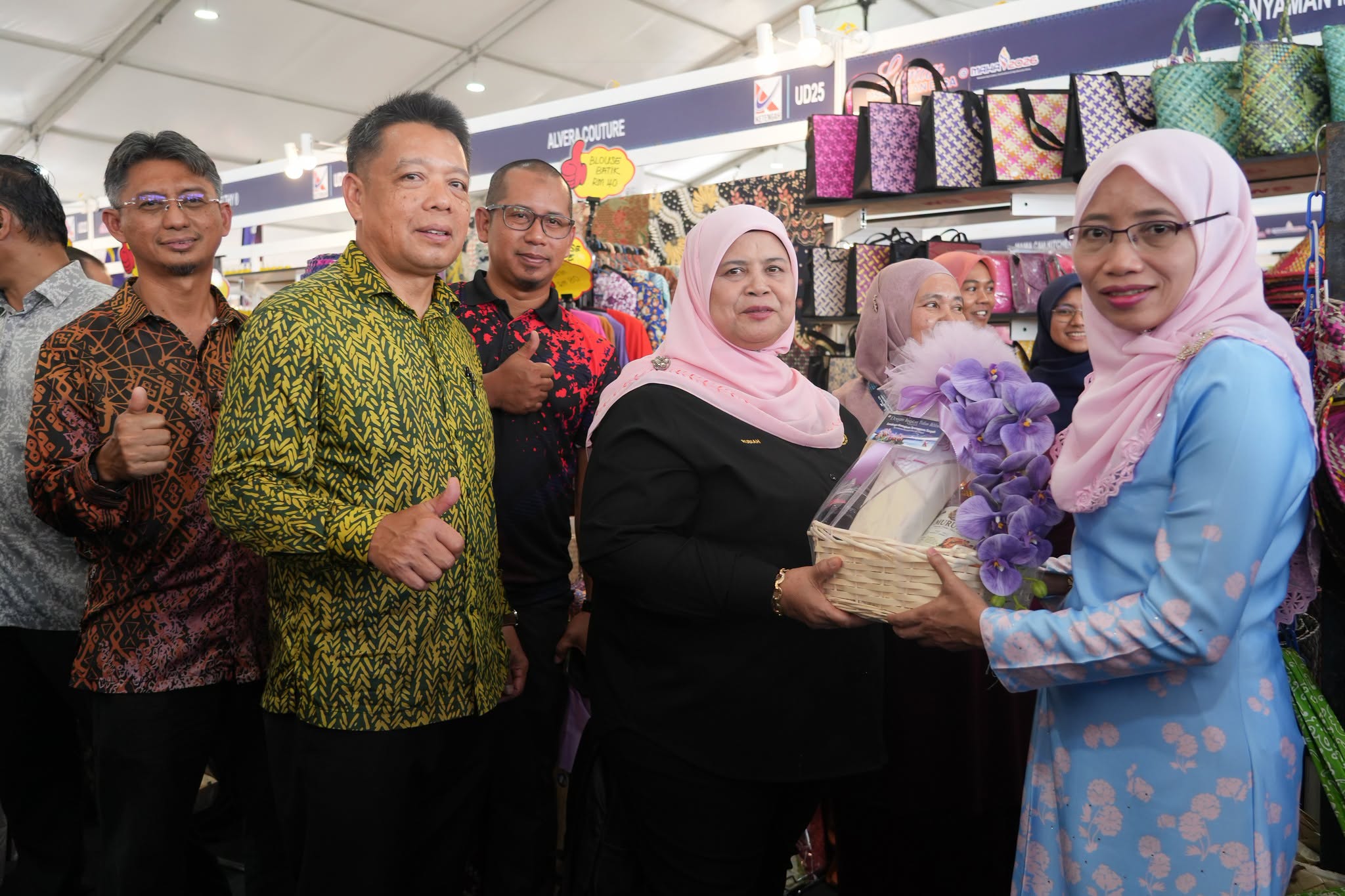 YB TIMBALAN MENTERI KKDW SANTUNI USAHAWAN KETENGAH DI MAHA 2026