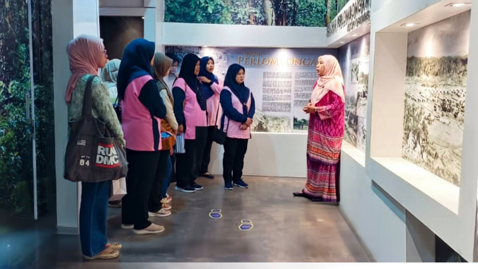 LAWATAN SAMBIL BELAJAR PERKEP IBU PEJABAT POLIS DAERAH DUNGUN BERSAMA YBHG, PENGERUSI PERKEP KONTINJEN TERENGGANU KE MUZIUM BUKIT BESI