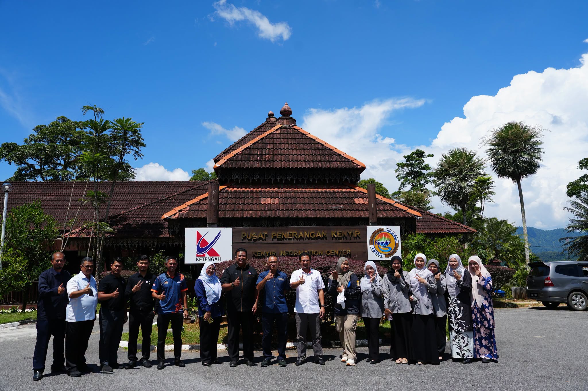 CHIEF JUSTICE’S VISIT TO KENYIR INFORMATION CENTRE AND GUA BEWAH MINI GALLERY