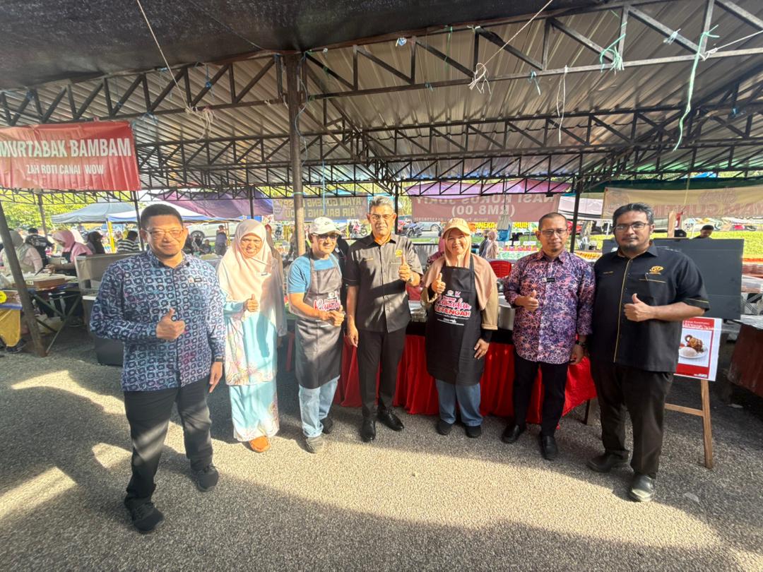 penyerahan-apron-bazar-005.jpeg