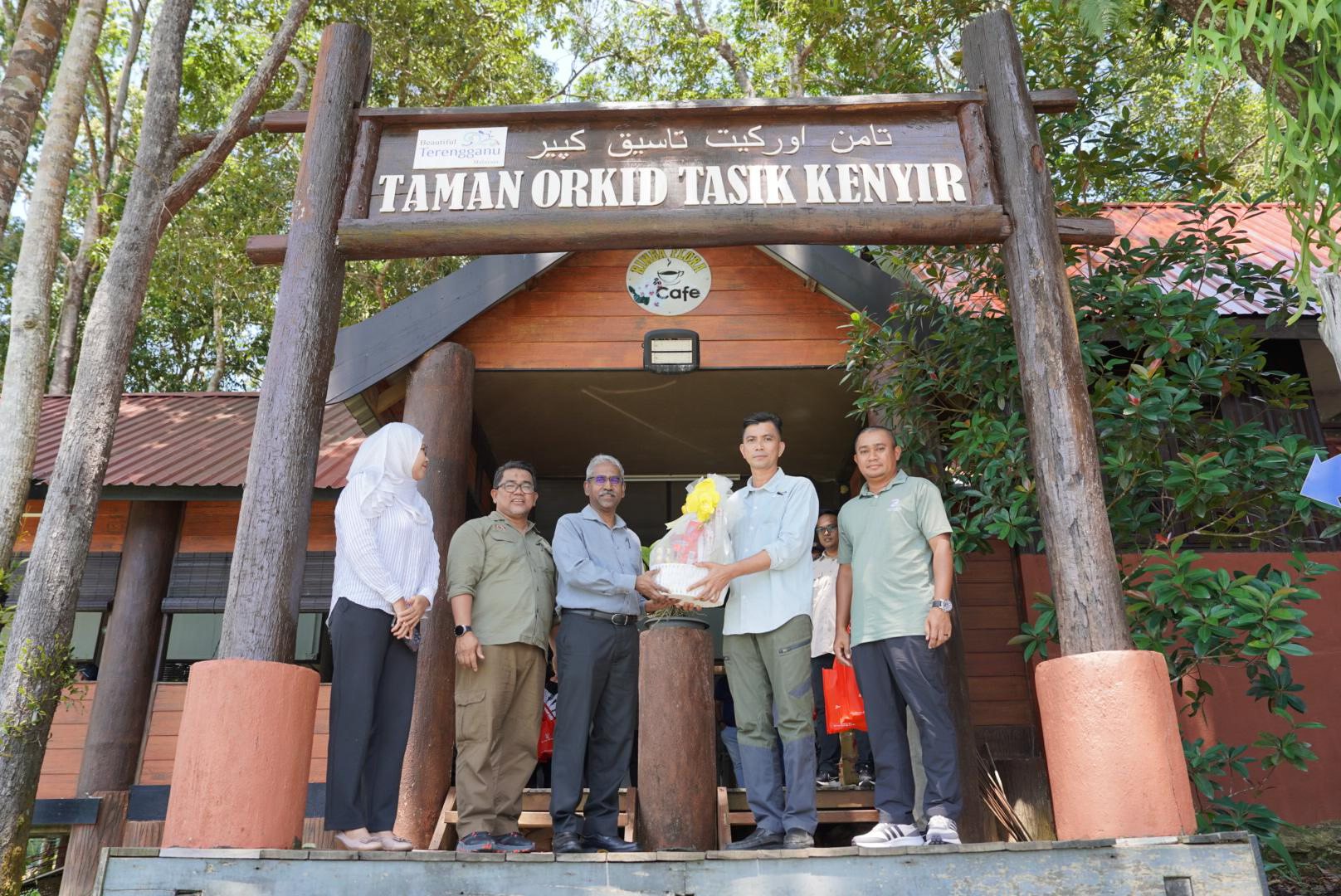 LAWATAN PEMANTAUAN PROJEK PELANCONGAN OLEH KEMENTERIAN PELANCONGAN, SENI DAN BUDAYA KE TASIK KENYIR
