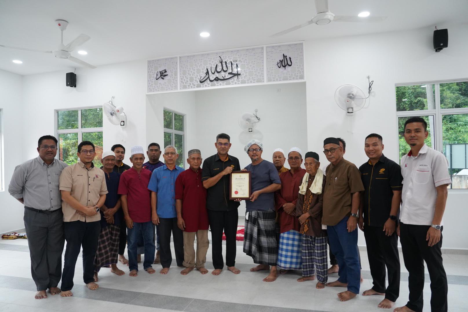 Majlis Penyerahan Projek Menaiktaraf Surau di Kampung Besul Lama, Bandar Bukit Besi, Dungun
