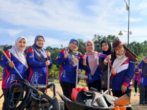 Gotong-Royong-Bukit-Besi-4